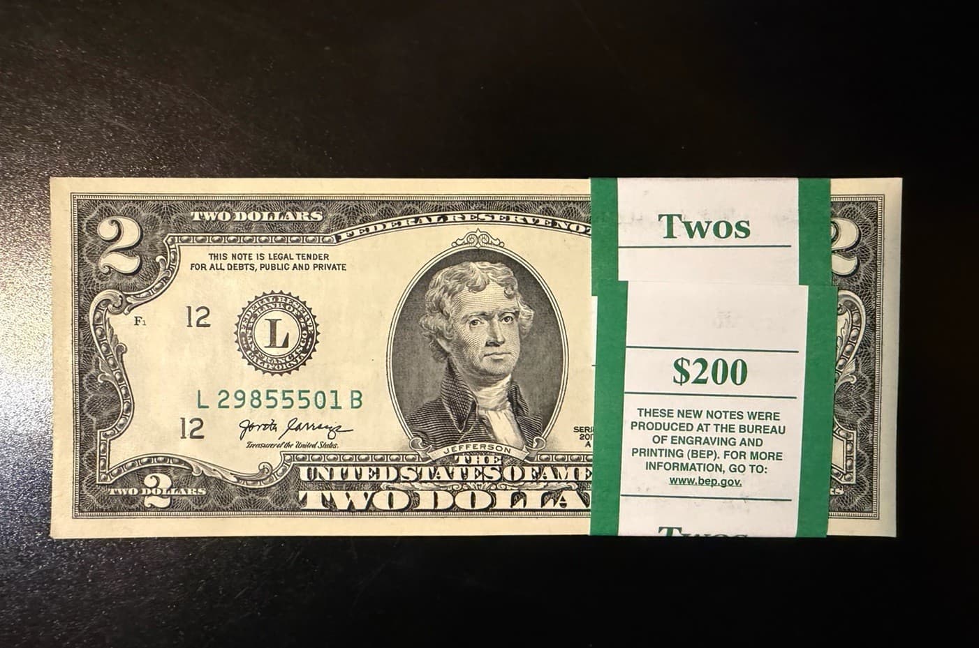 Beautiful Serial Pack of 2017-A $2 BEP Uncirculated 100 Sequential Notes — view 1