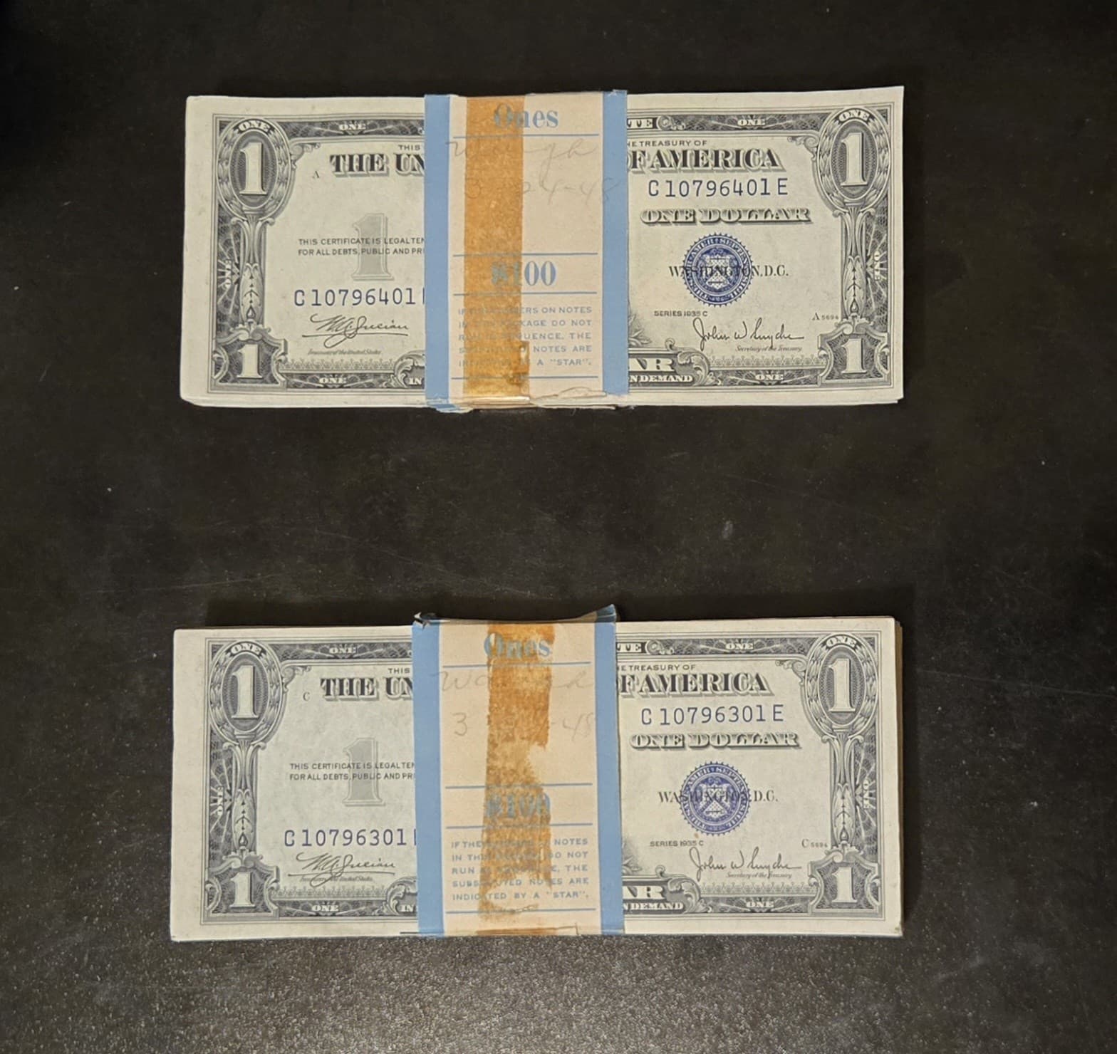 1935-C (2) Sequential Packs -  200 Sequential $1 Silver Certificates No Motto