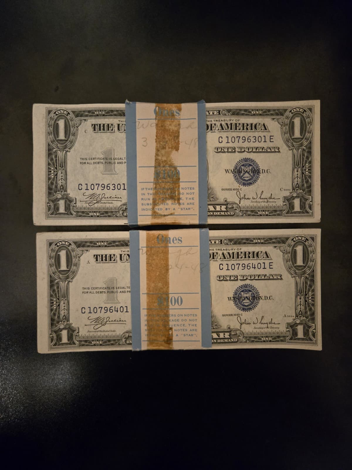 1935-C (2) Sequential Packs -  200 Sequential $1 Silver Certificates No Motto view 11