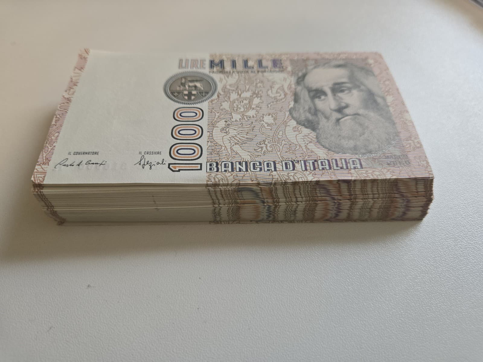 Italy 1000 Lire, 1982, P-109b, Sequential Bundle Pack Of 99 — view 1