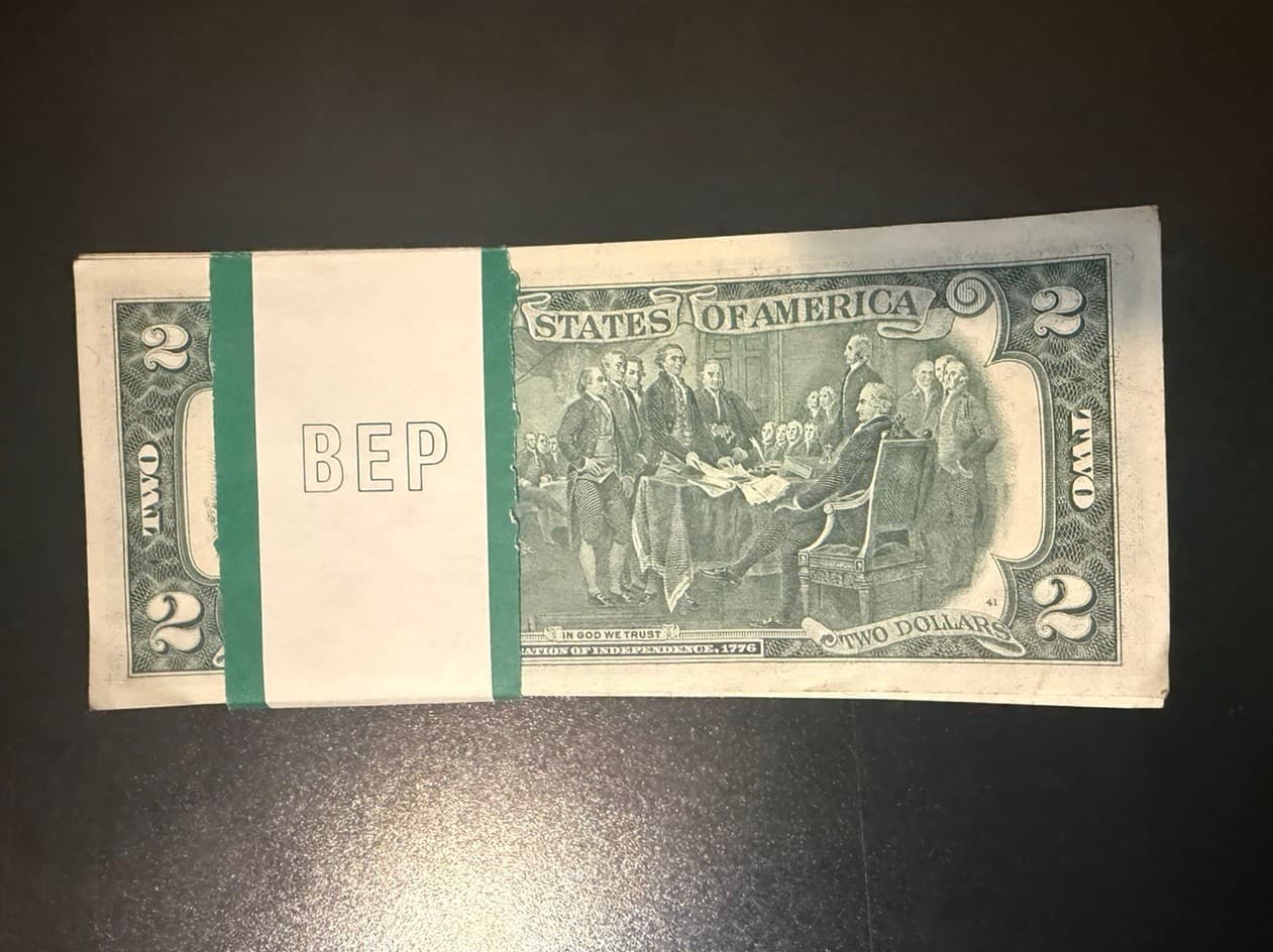 Pack 1976 $2 - 100 SEQUENTIAL UNC Chicago Stamped April 13, 2026 view 2