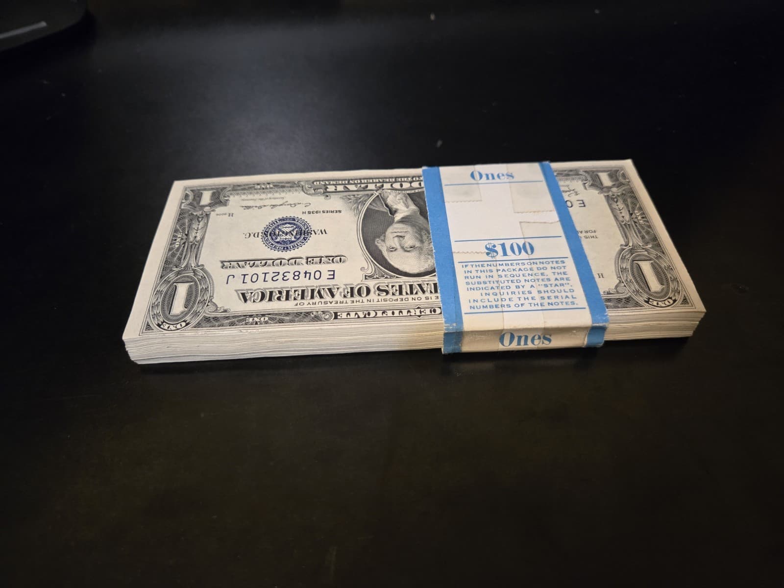 1935-H Pack of  100 Sequential $1 Silver Certificates W Motto view 6