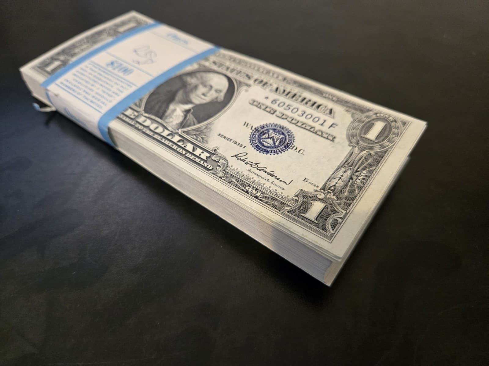 Full Pack of 1935-F $1  100 Sequential Silver Certificates  No Motto 7 Stars view 3